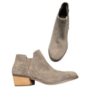Women's Crown Vintage "Bonny" Suede Leather Heeled Booties | Size 10